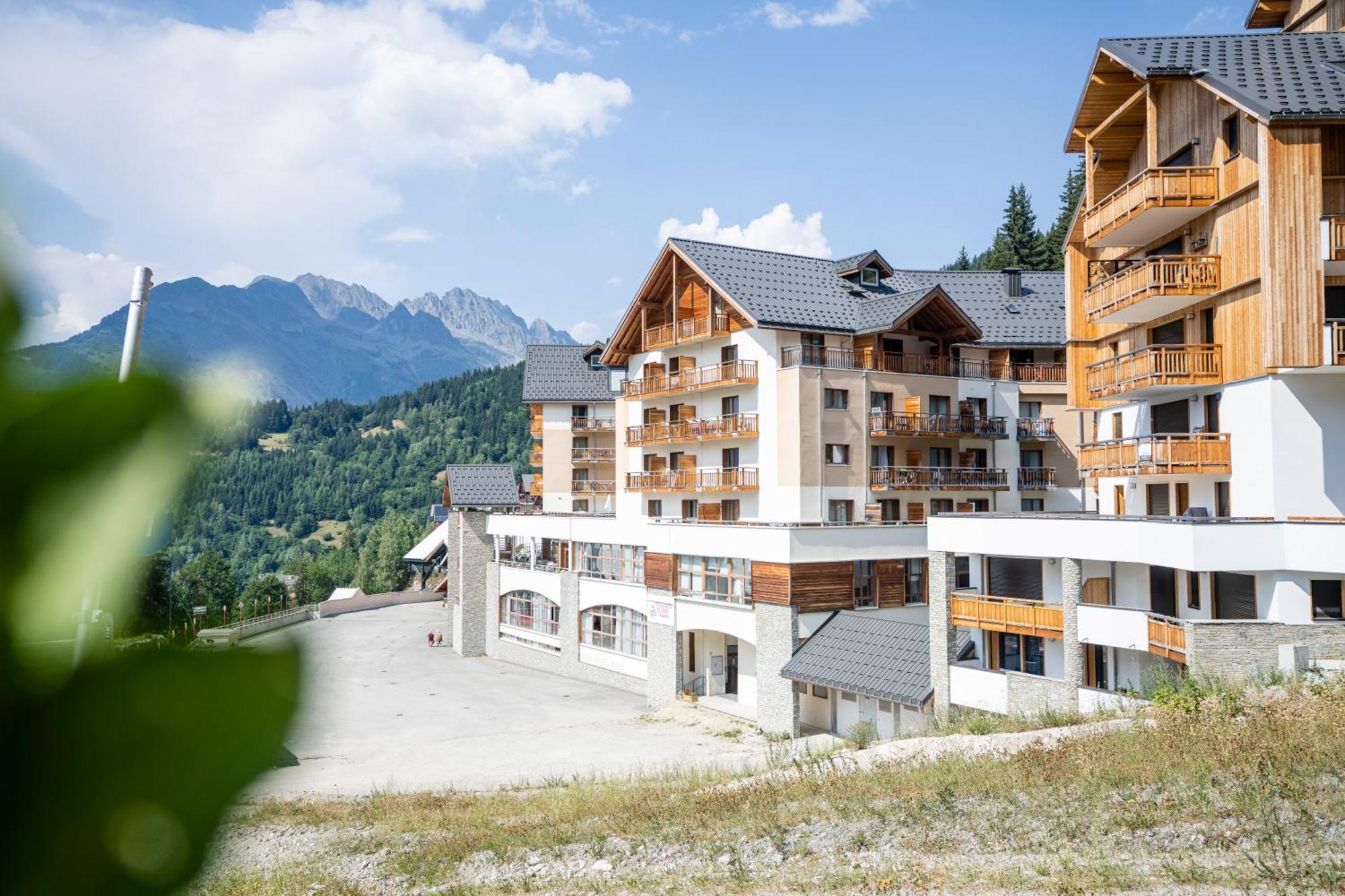 Villages Clubs Du Soleil - Oz En Oisans Oz 外观 照片
